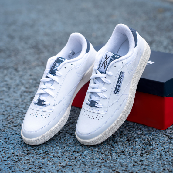 reebok CLUB C 85 Кроссовки для скейтбординга Низкие Белый Черный Унисекс