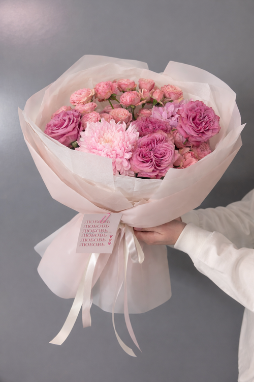 Букет из роз и хризантем