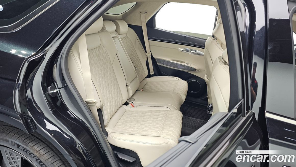 Genesis GV70 2.5T Бензин 2WD (05.2022)