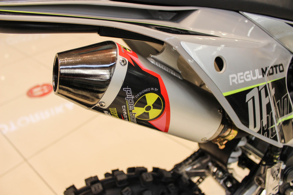 Питбайк Regulmoto FIVE YX125EA (полуавтомат КПП) (серый/черный) 17/14