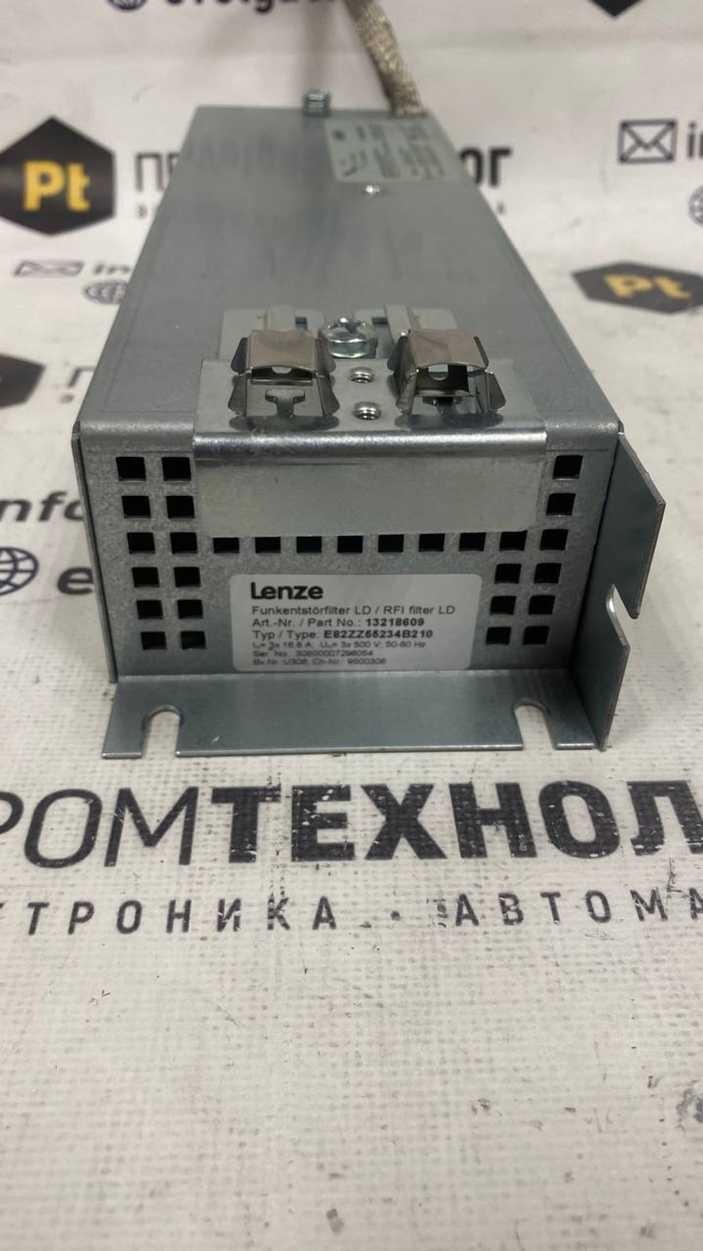 Lenze E82ZZ55234B210 13218609 с хранения