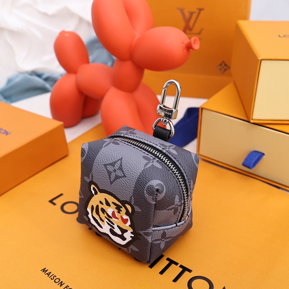 Louis Vuitton Squared Pouch