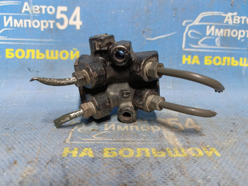 Распределитель тормозной MAZDA CAPELLA 1998