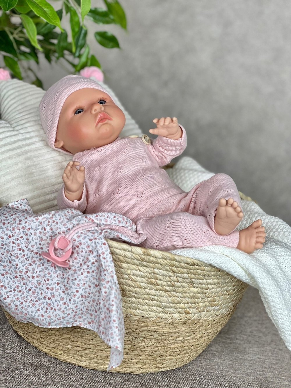 Кукла Nines 40см Adri мягконабивная (5230K)