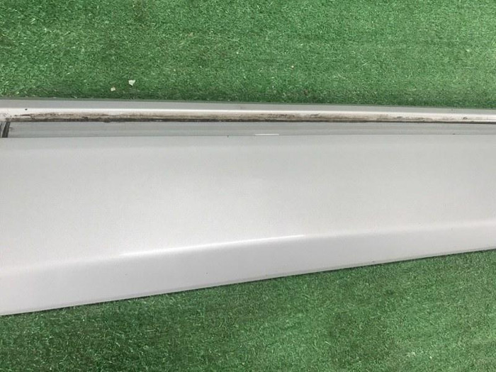 Накладка двери передняя правая Audi Q8 1 (2018-н.в.)