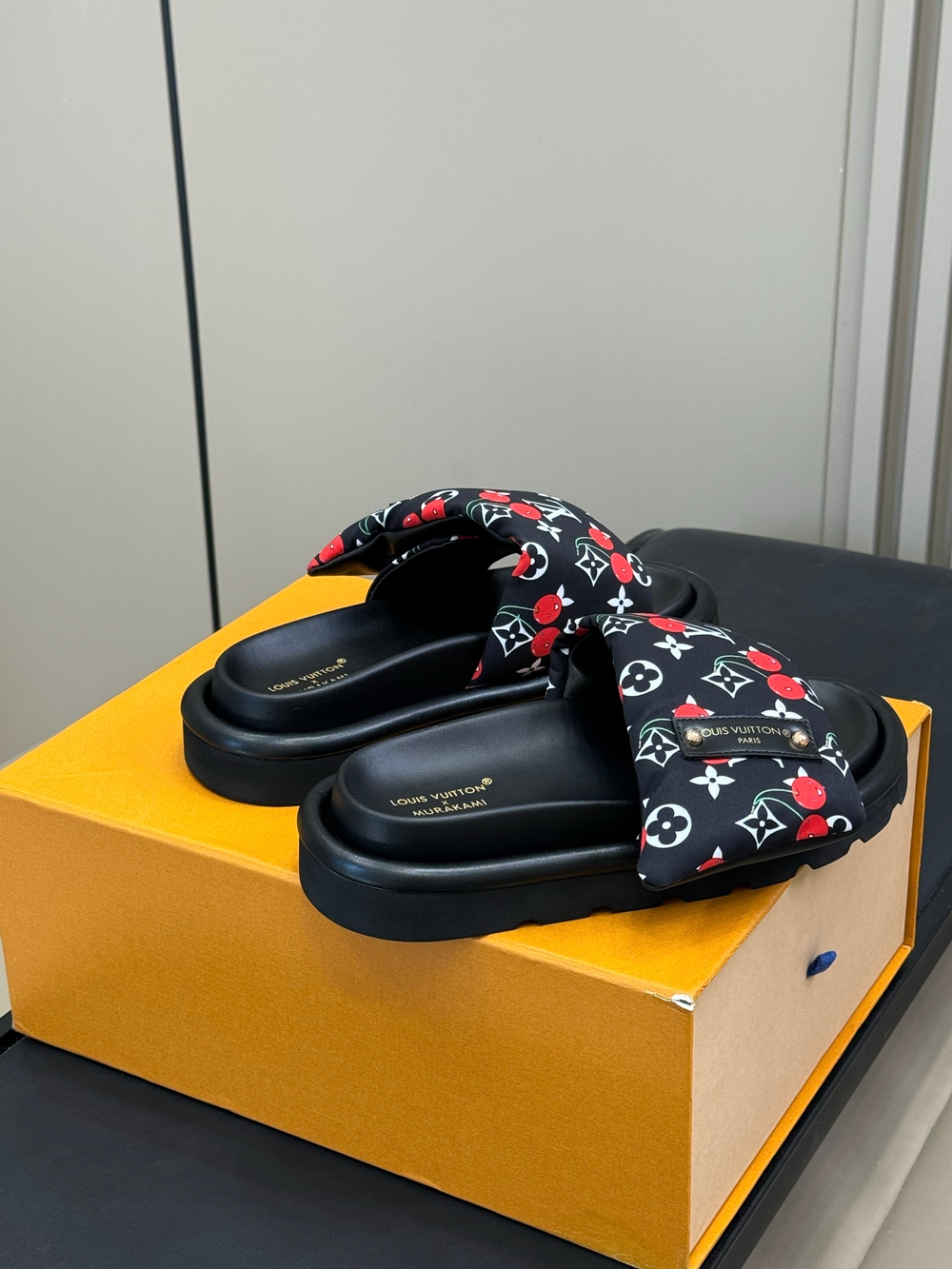 Louis Vuitton Pool Pillow Flat Comfort Mule (4 colors)