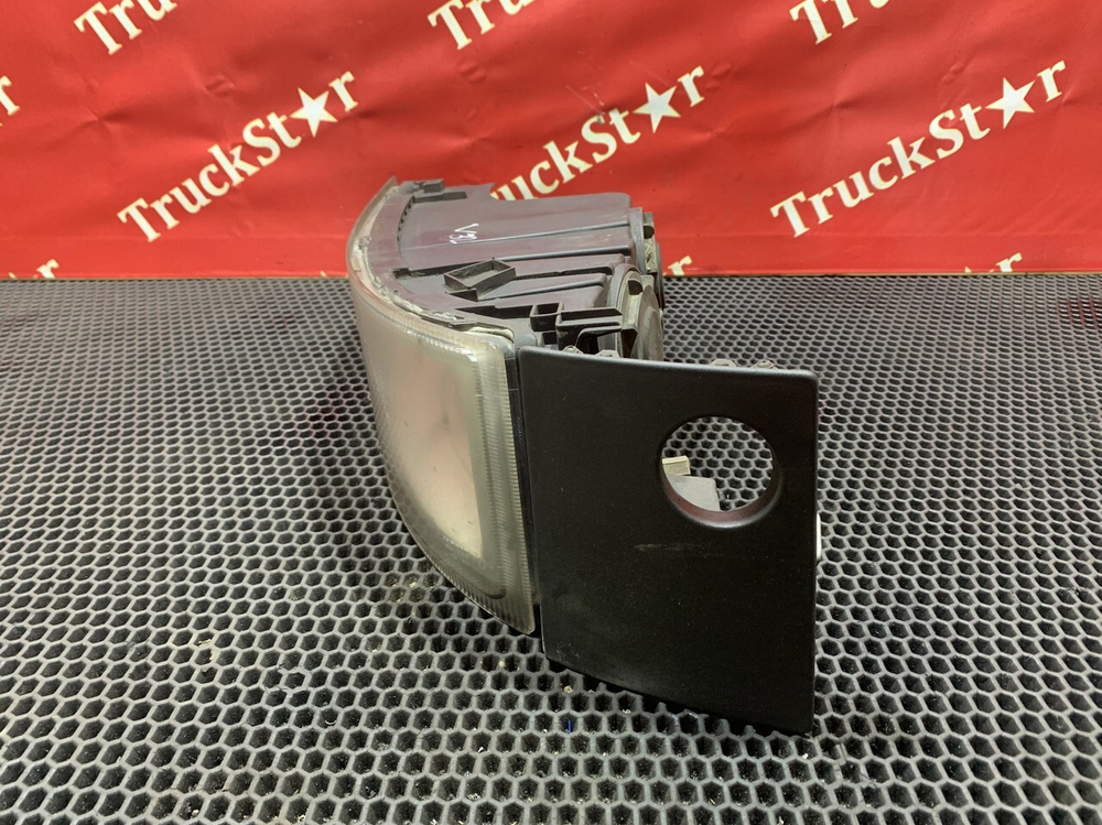 Фара противотуманная правая 2017г