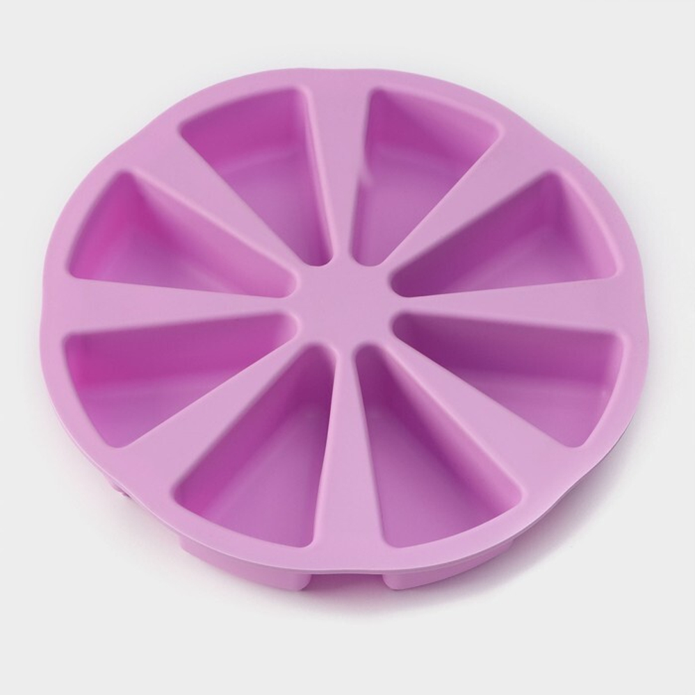 Форма силиконовая для выпечки «Кусочки торта», 27,5×27,5 см, 8 ячеек (10×6,2 см)