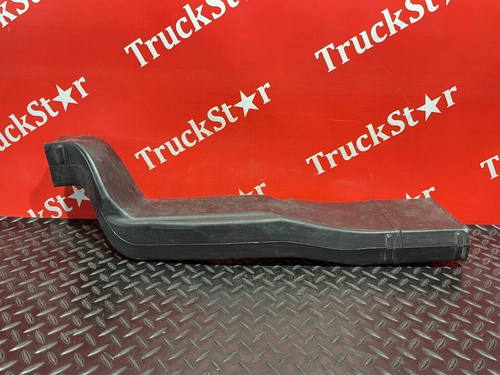 Воздуховод отопителя левый