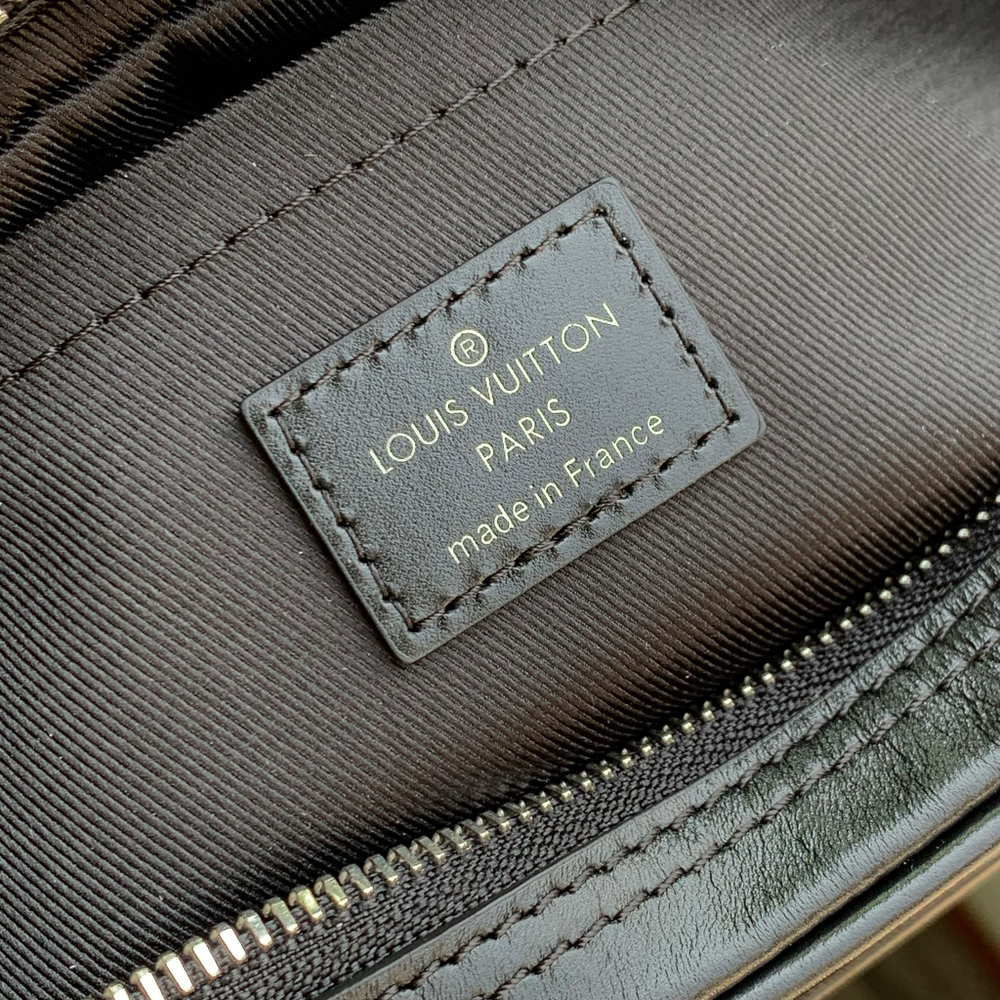 Louis Vuitton Nil Bag