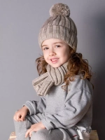 Шапка для девочки с шарфом осенние, бежевые