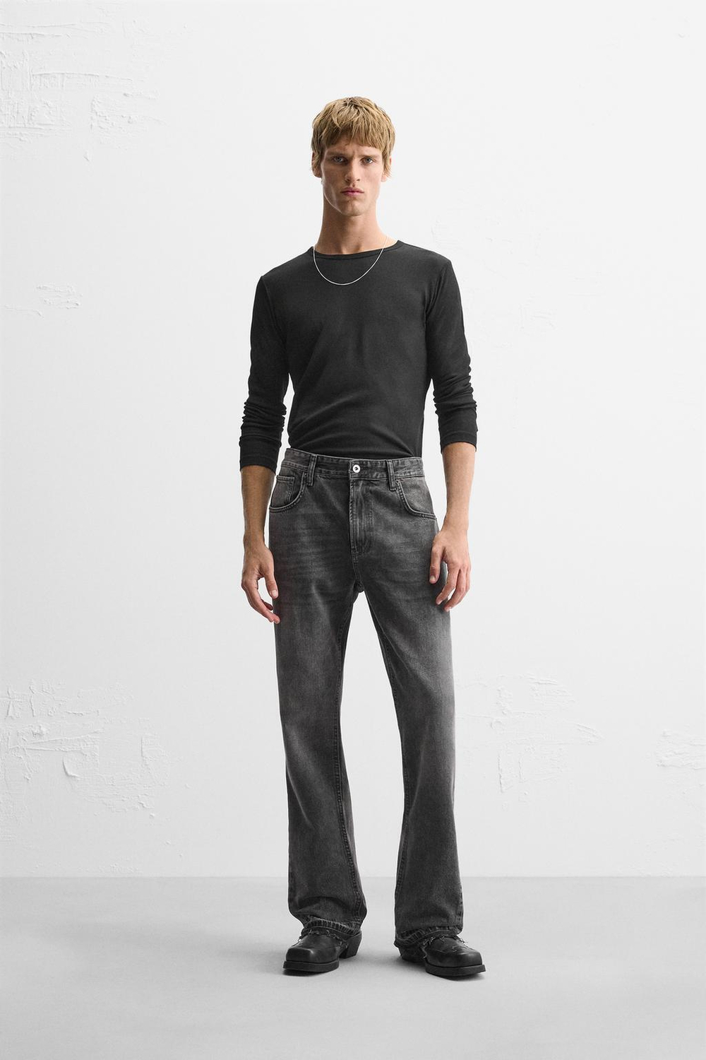Джинсы flared fit