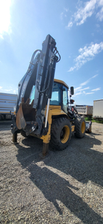 BIZON 888 Экскаватор-погрузчик 888 (Дизельный, 4,4 л, 102 л.с., АТ)