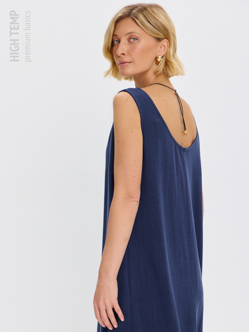 Льняной сарафан макси с карманами