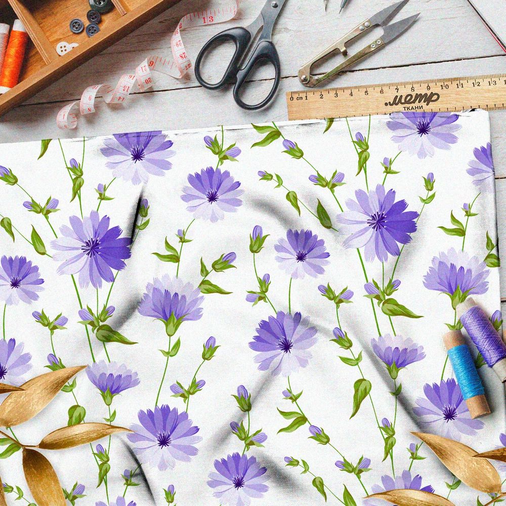 Ткань барби васильки и сочная листва на бежевом фоне