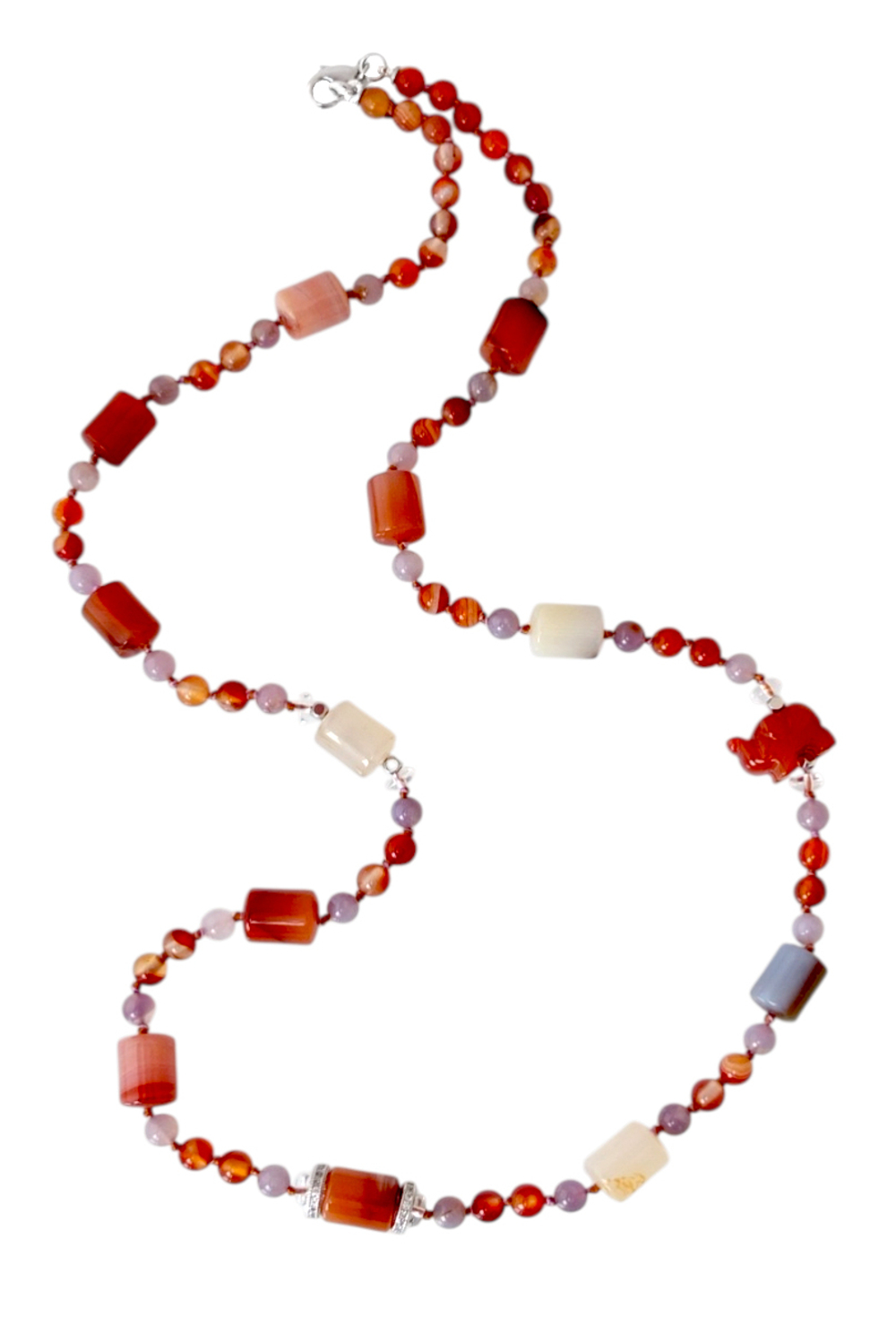 Бусы из агата, сердолика, флюорита, с резным слоником