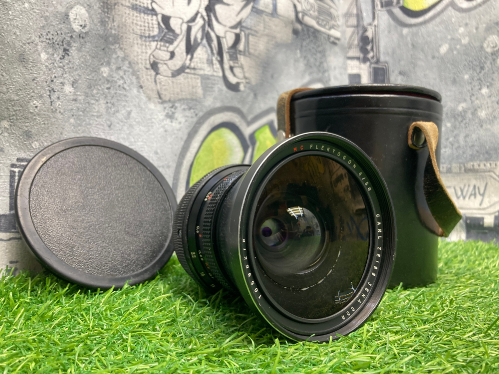 Carl Zeiss Jena MC Flektogon 4/50mm