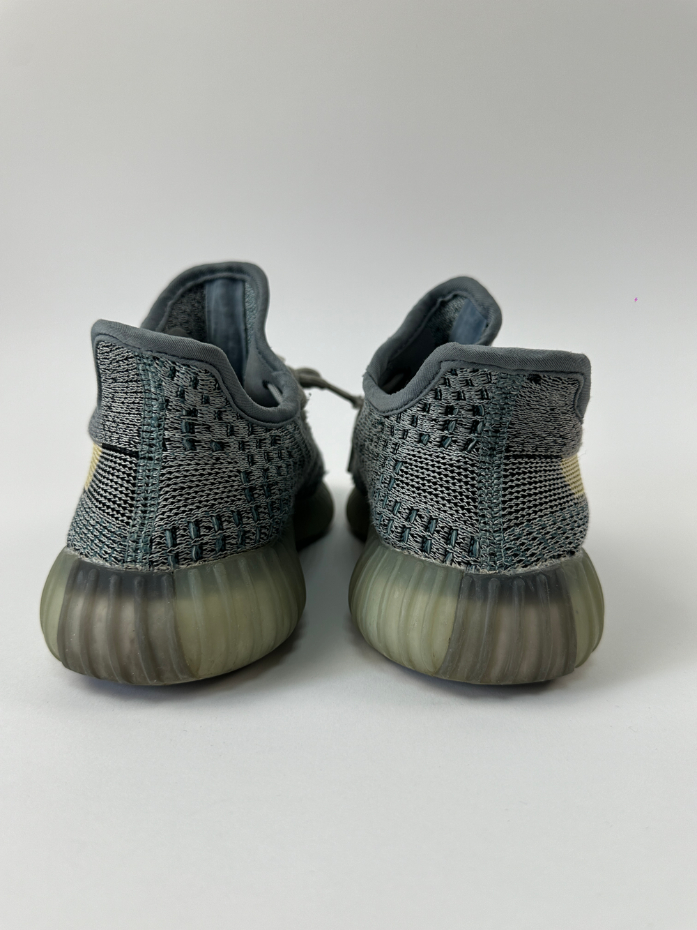 Кроссовки Adidas Yeezy boost