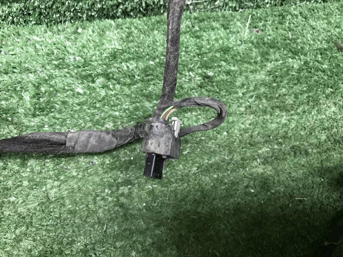 Проводка переднего бампера BMW 7er G11 (15-19)