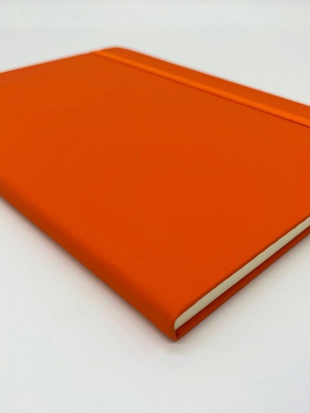 Блокнот В5 25*17см 80 л оранжевый (201688429-8)