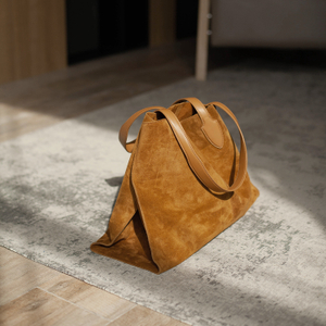 Шоппер Boheme из замши горчичного цвета