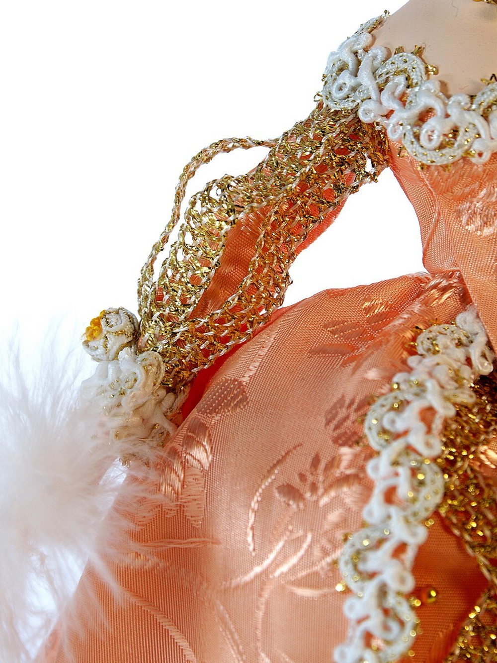 Кукла коллекционная Фрейлина