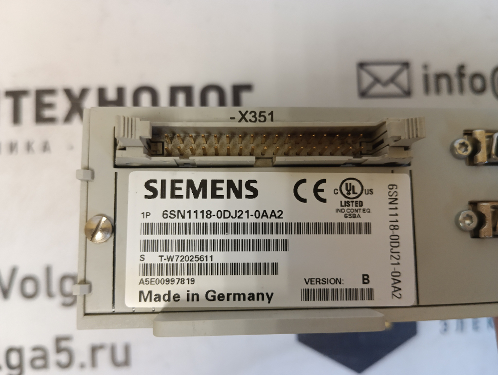 Siemens 6SN1118-0DJ21-0AA2 с хранения