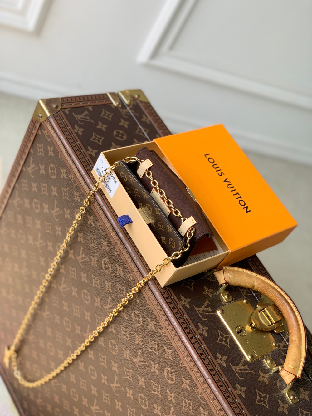 Louis Vuitton Pouch Metis Belt