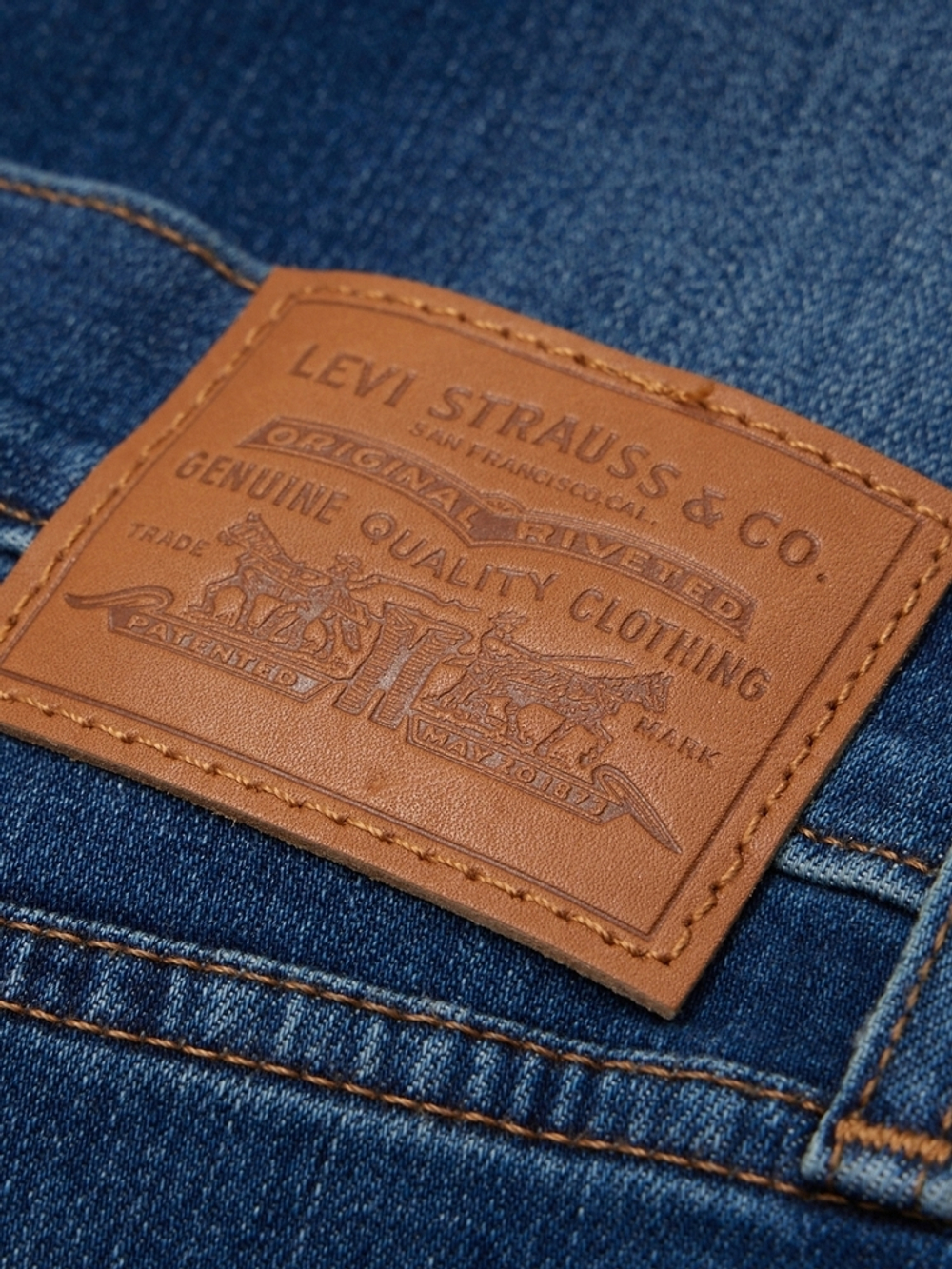 Женские джинсы бойфренды с завышенной талией Levi's High Rise Boyfriend 85873-0114
