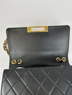 Сумка Chanel Black Quilted Lambskin Leather Golden Class Medium Flap