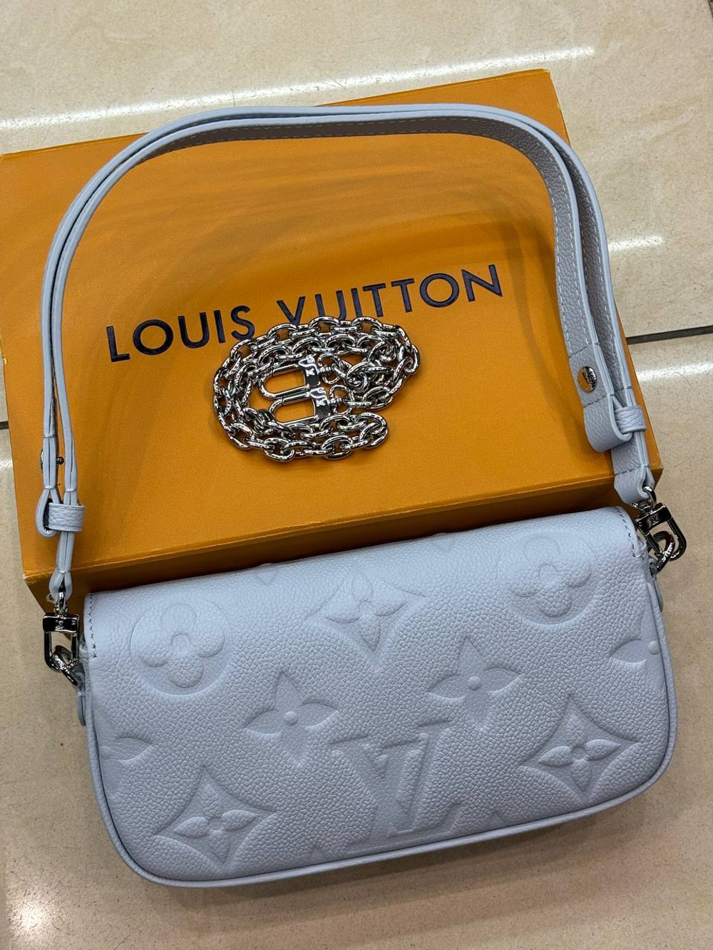 Сумка Louis Vuitton