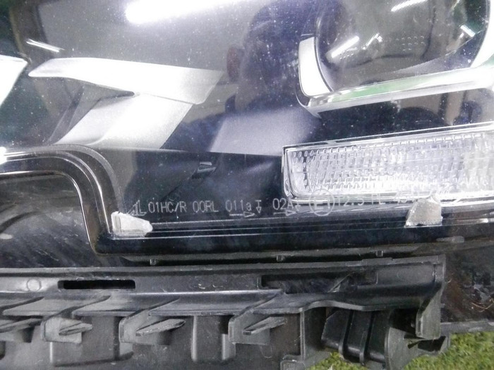 Фара левая BMW 3er G20 (2018-2022) LED