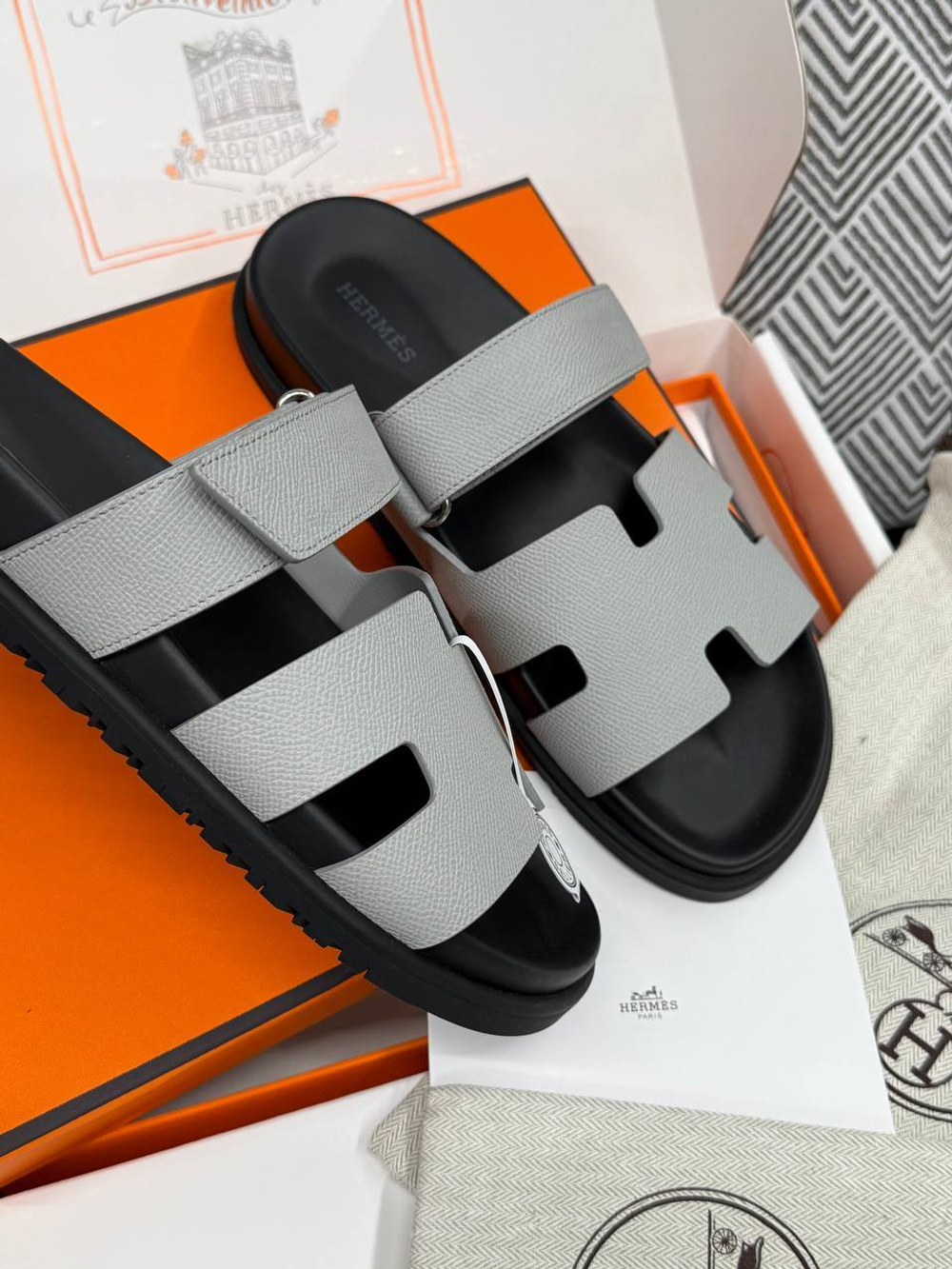 Шлёпанцы Hermes