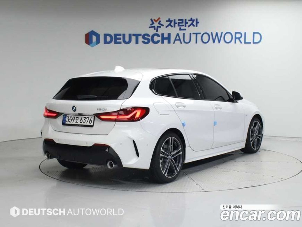 BMW 1 Series (F40) 120i M Sports (06.2021)
