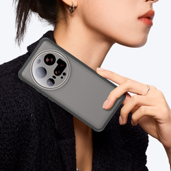 Защитный чехол с черными рамками для Xiaomi 15 Ultra, задняя крышка тонированная прозрачная