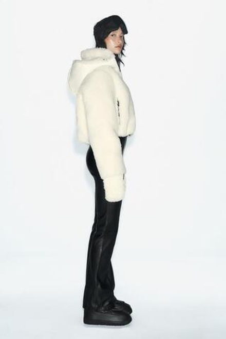 ZARA КОЖАНЫЕ БРЮКИ-КЛЕШ, ЧЕРНЫЙ