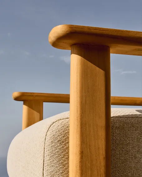 Кресло Tirant из массива тика