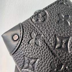 Louis Vuitton Steamer Wearable Wallet