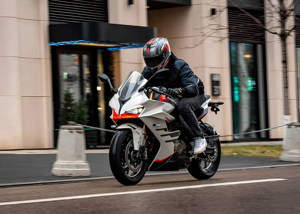 Мотоцикл SHARMAX GP RS 601 Ultra