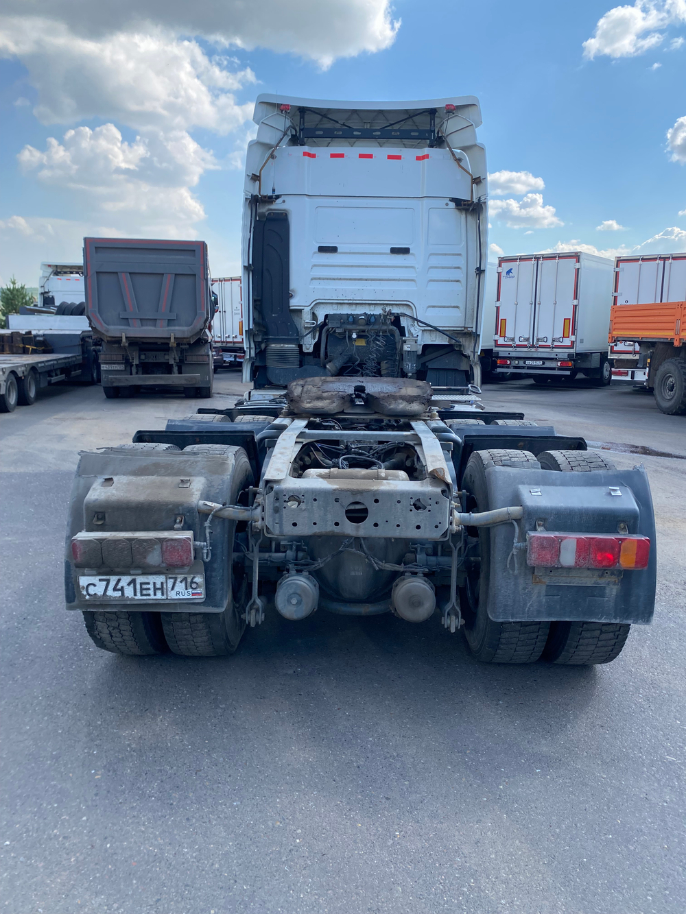 SITRAK C7H 6x4 Седельный тягач ZZ4256V364HE (Дизельный, 12,4 л, 540 л.с., МТ)