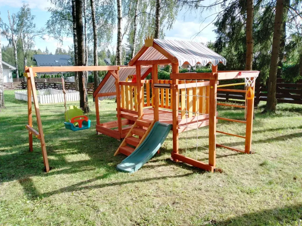 Деревянная игровая площадка для малышей Baby - 12 (Play) Priority