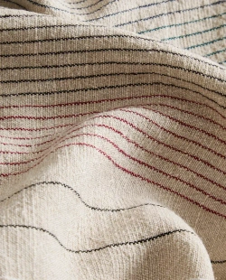 ZARA HOME ПЛЕД В КОНТРАСТНУЮ ПОЛОСКУ, СВЕТЛО-БЕЖЕВЫЙ