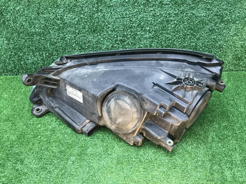 Фара правая VW Tiguan 1 (2007-2011) ксенон