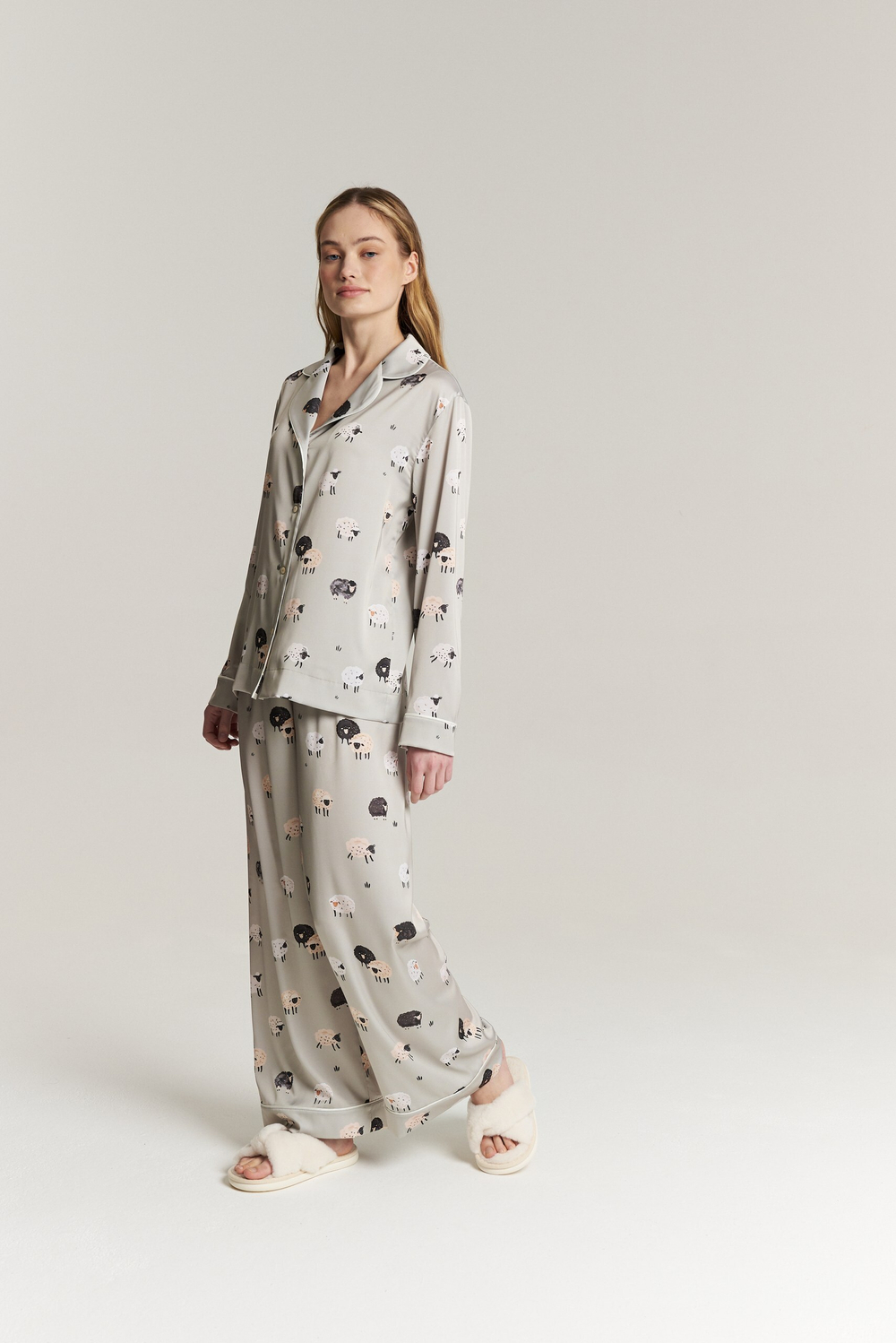 Шелковая блуза с кантом - овечки