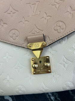 Сумка Louis Vuitton Pochette metis