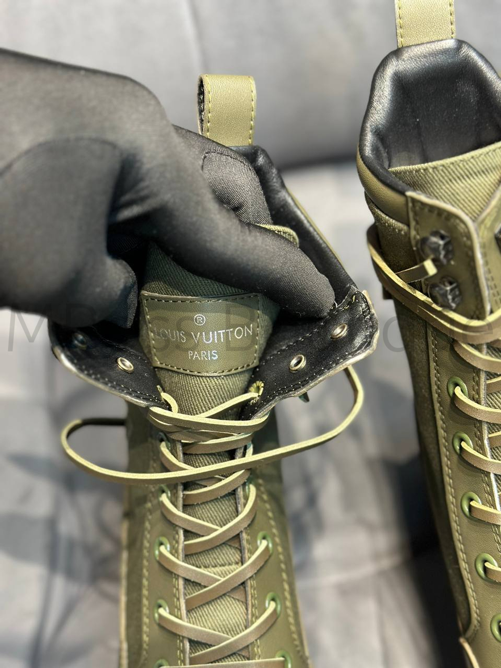 Louis Vuitton desert boot Laureate