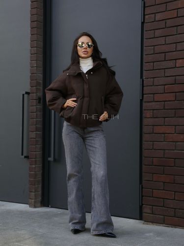 Бомбер-пуховик в цвете шоколад