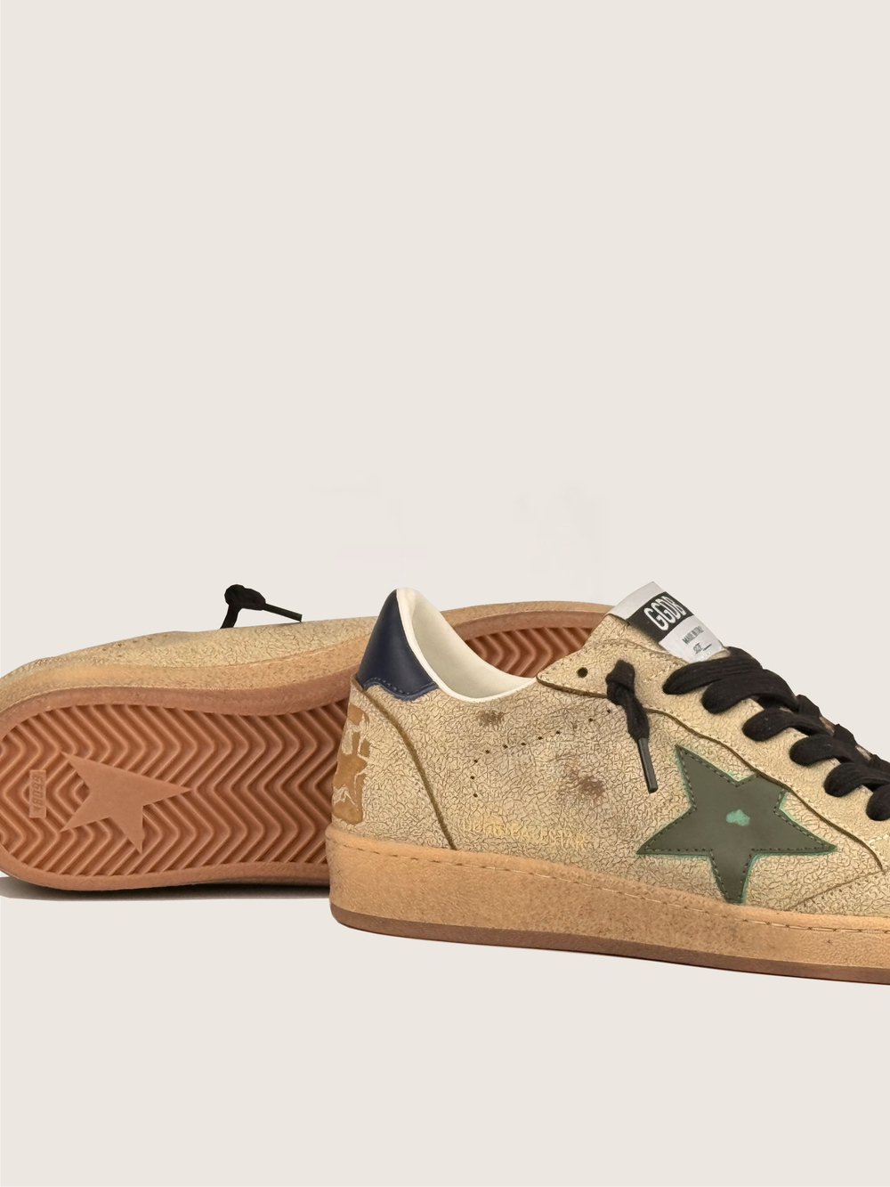 Men's Ball Star in cracked leather with green suede star