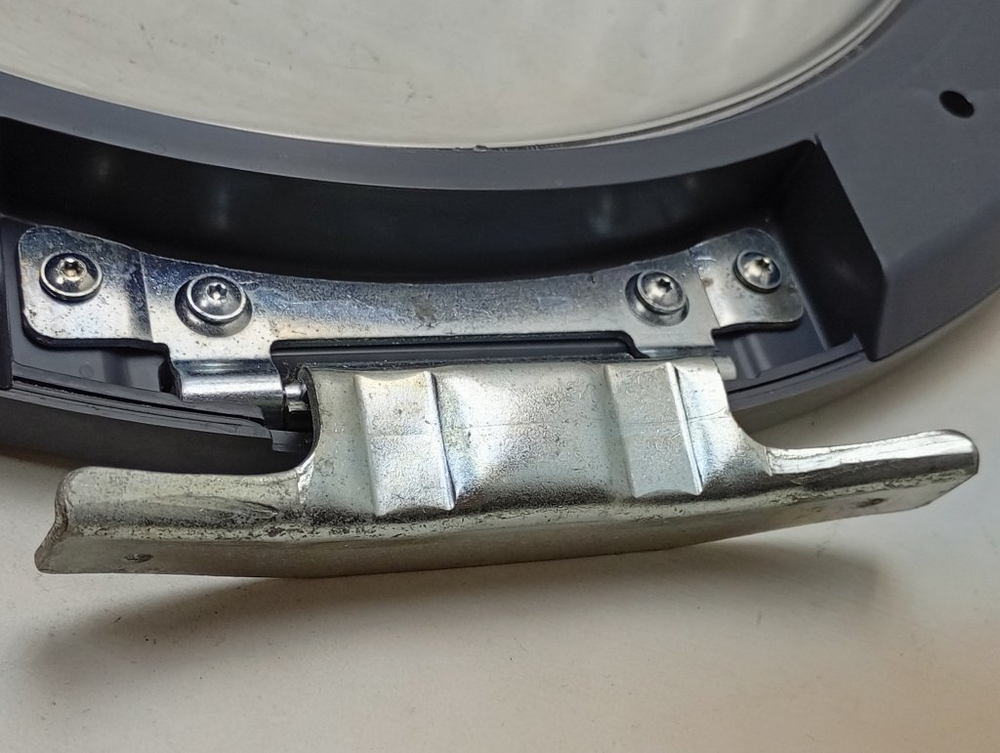 WMSG7105 кт46 Люк в сборе для стиральной машины Hotpoint-Ariston б/у