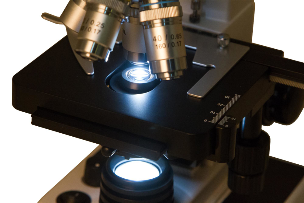 Микроскоп Bresser Erudit DLX 40-1000x
